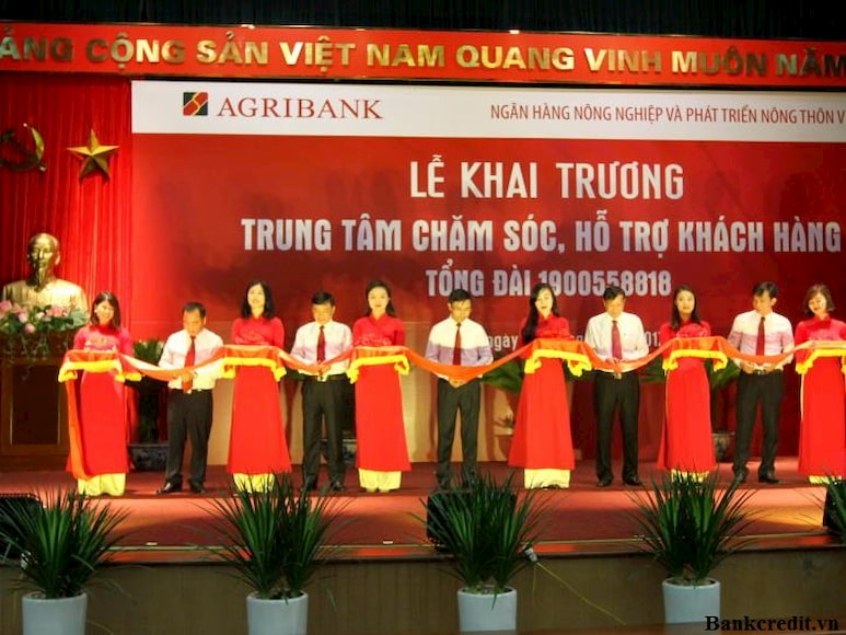 Khai trương trung tâm chăm sóc, hỗ trợ khách hàng tổng đài Agribank năm 2017