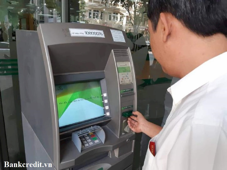 Thẻ dùng cho cây ATM với mọi giao dịch, đổi mã pin, chuyển tiền,...