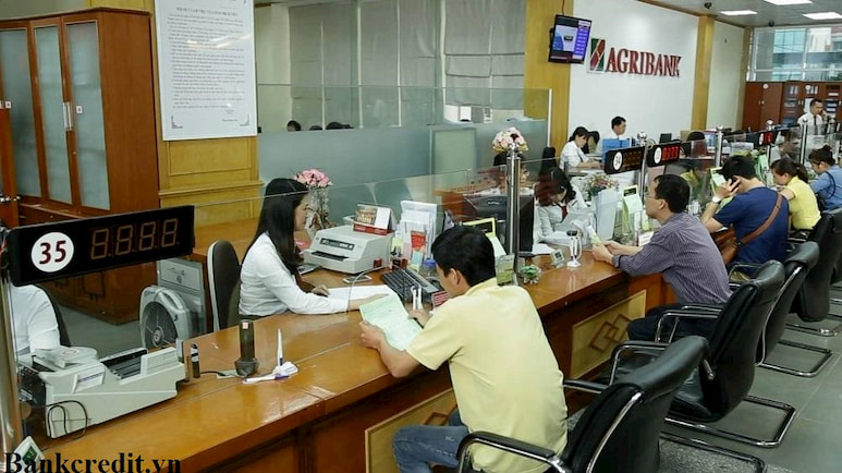 Hiện nay ngân hàng Agribank không làm việc vào thứ 7, chủ nhật