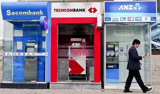 Tất cả các ngân hàng đều có máy ATM trải dài khắp các tỉnh thành