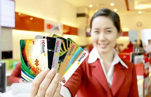 Thủ tục phát hành thẻ ATM nhanh chóng