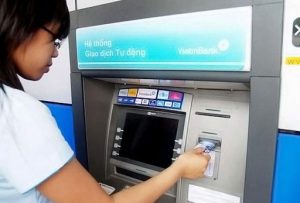 Hình thức chuyển tiền qua cây ATM cùng hệ thống, trung bình 3 phút là người nhận đã nhận được tiền