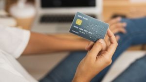 Cập nhật mới nhất biểu phí thẻ tín dụng Shinhan năm 2022