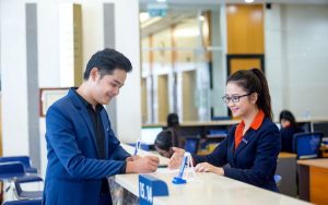 Hạn Mức Chuyển Tiền Tại Quầy Giao Dịch Sacombank không bị giới hạn