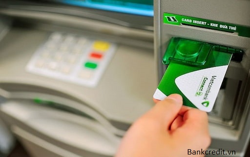 Cách Tra Cứu Thông Tin Tài Khoản Qua Máy R-ATM Vietcombank