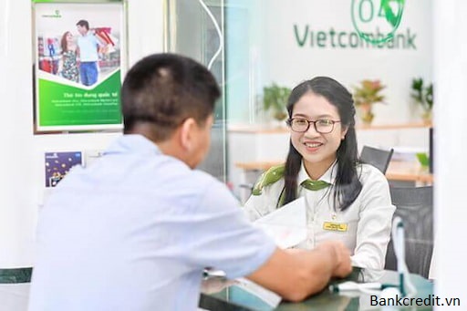 Gửi 300 triệu ngân hàng Vietcombank hưởng lãi suất cao.